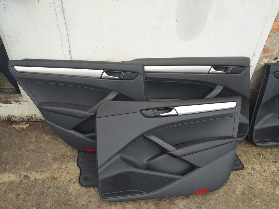 Рульові рейки на пассат б7 США,запчастини запчасті розборка 561423051M