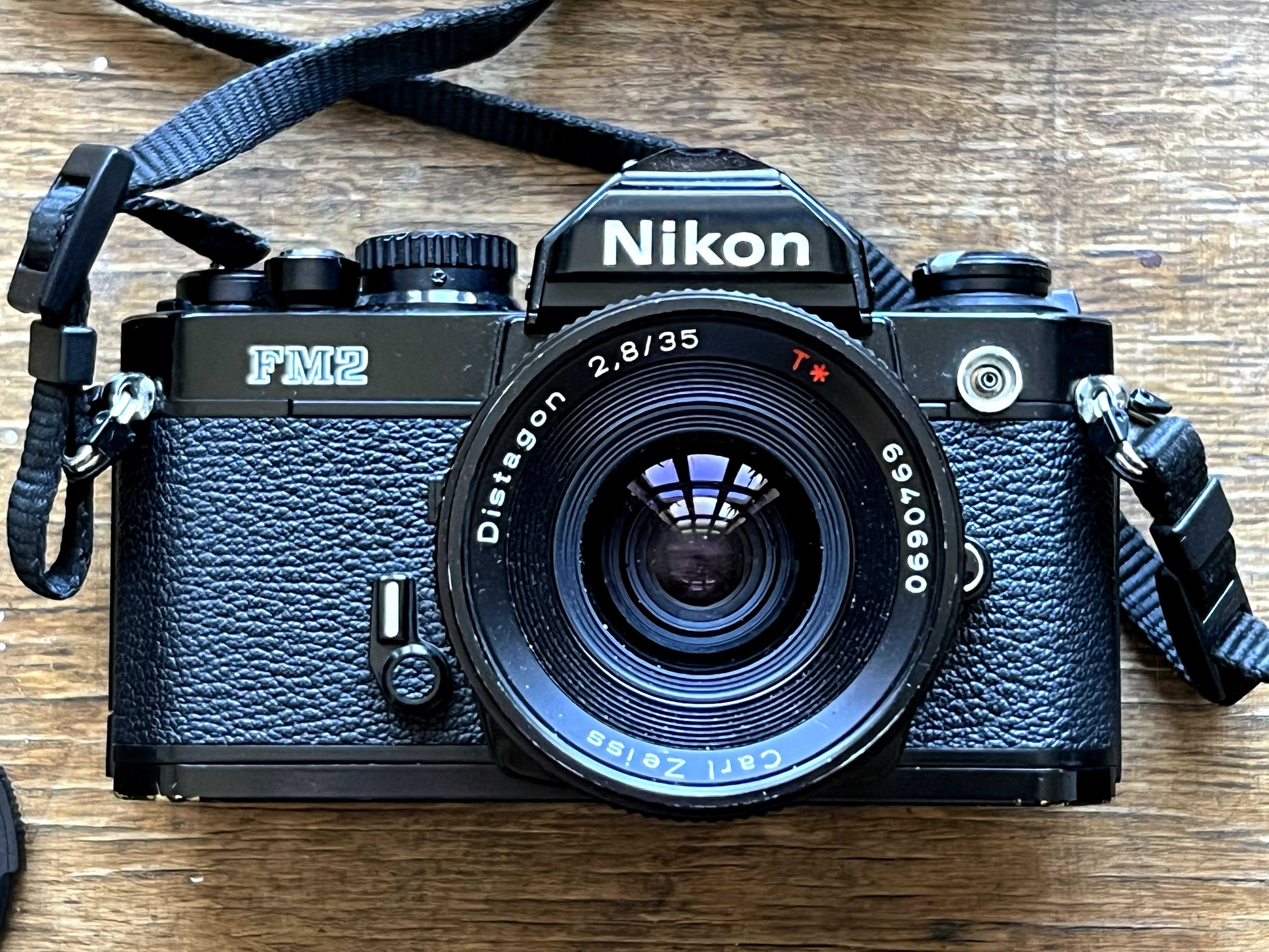 Nikon FM2 , Distagon 35mm/2,8f