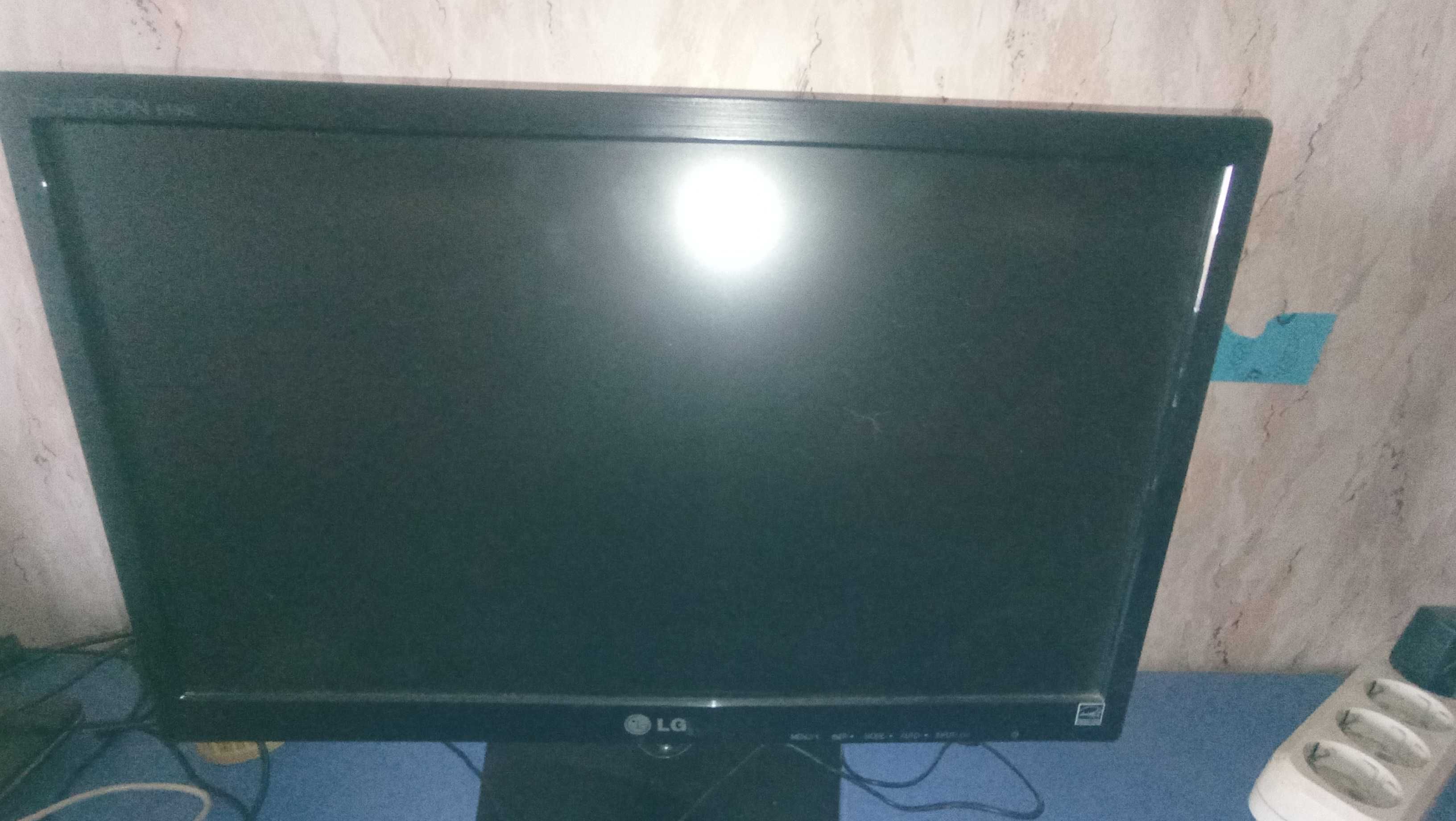 Монитор LG 19 ! продам