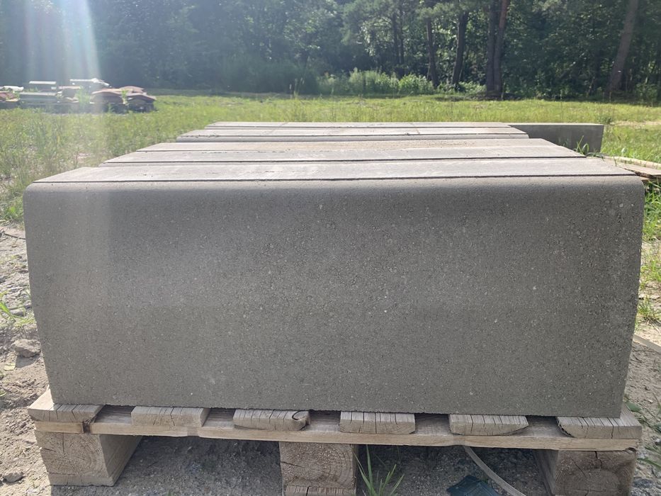 Дорожній бордюр 750х300х150 мм