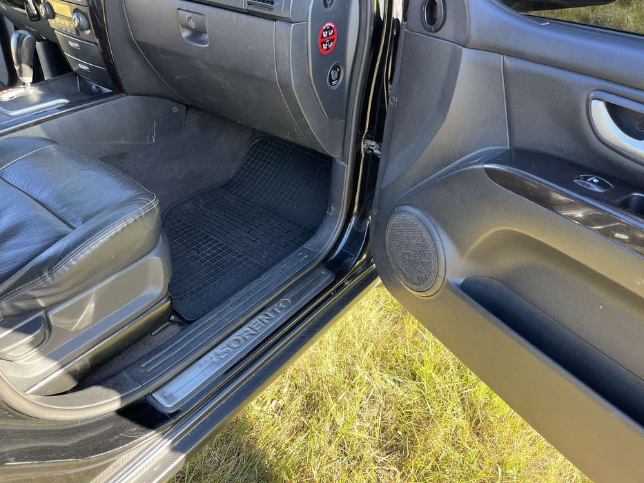 Гарне авто, повністю обслужене