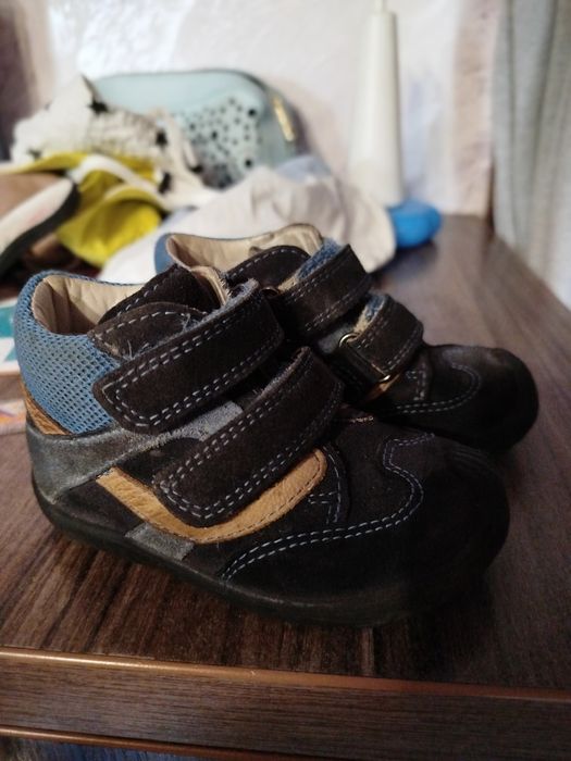 Демісезонні,весняні осінні шкіряні чобітки ботіночки superfit