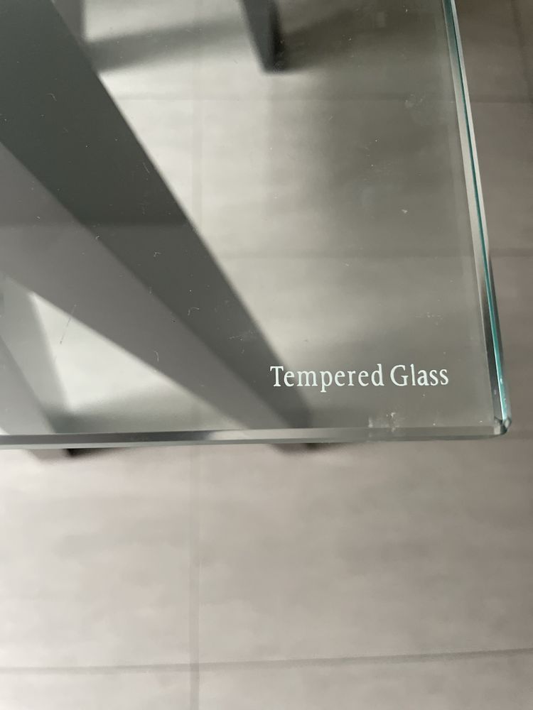 Mesa de vidro 1,25m X 0,85m