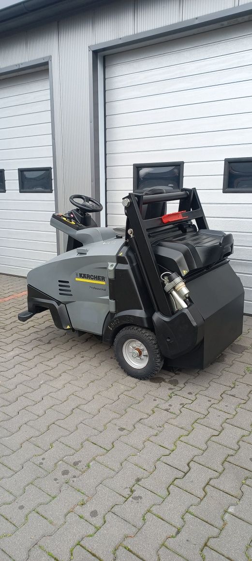 Zamiatarka Karcher km 105/110  R D