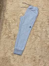Серые спортивные штаны adidas адидас оригинал L