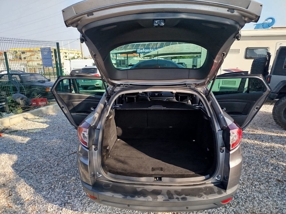 Renault Mégane Sport Tourer 1.5 dCi Dynamique 110cv – Janeiro 2011