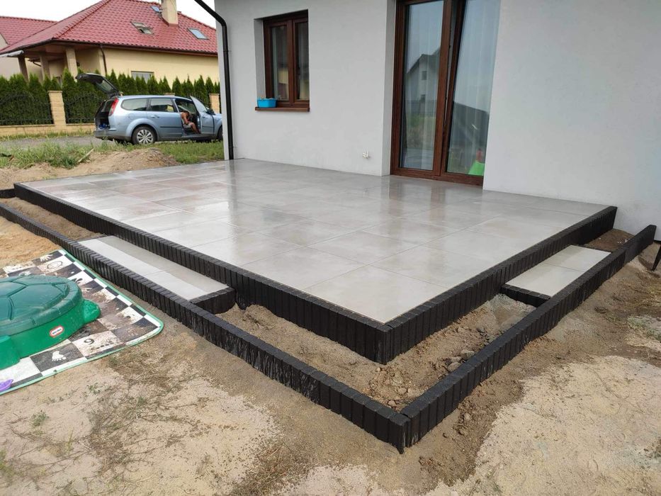 Uslugi brukarskie, montaz ogrodzenia panelowego