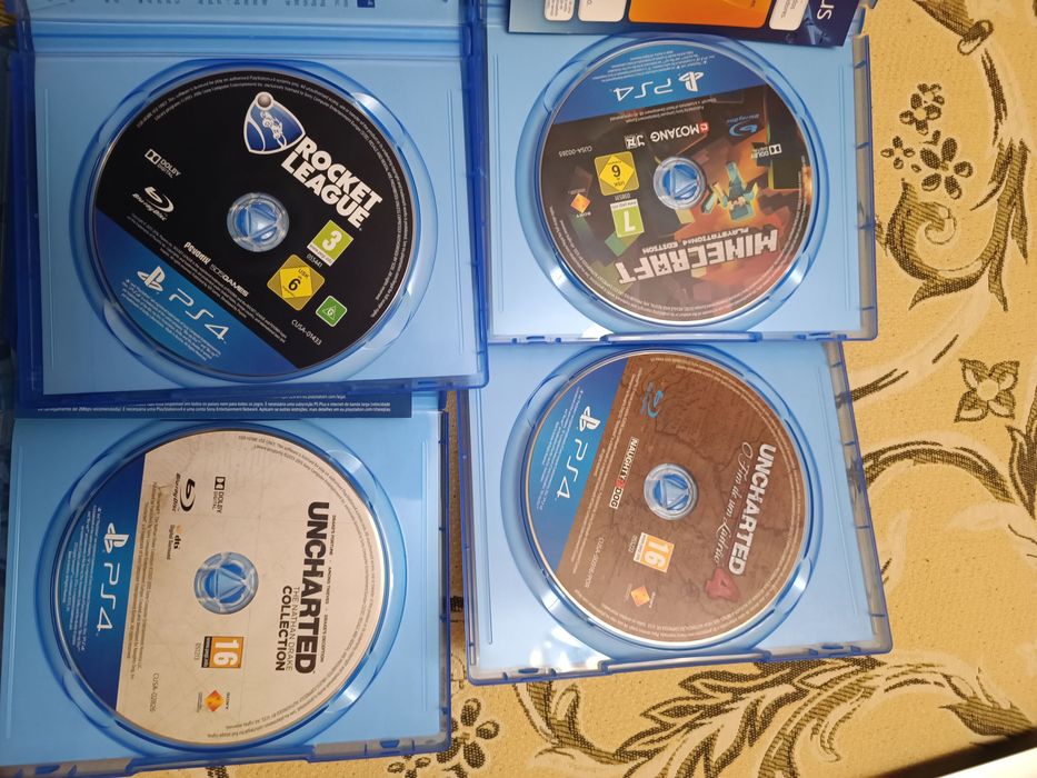 Playstation 4 + Comando + Jogos