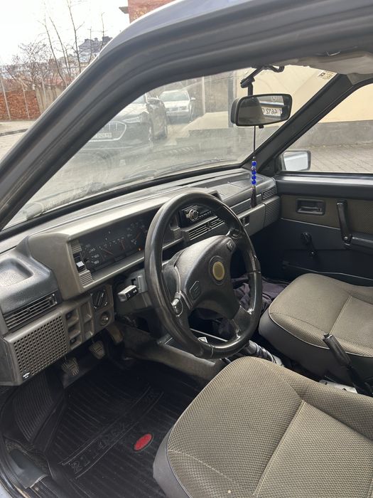 Знаходиться м. Іф