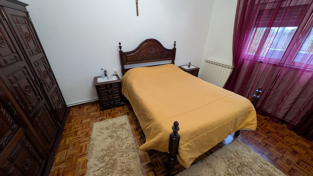 Mobília de quarto completa com colchão