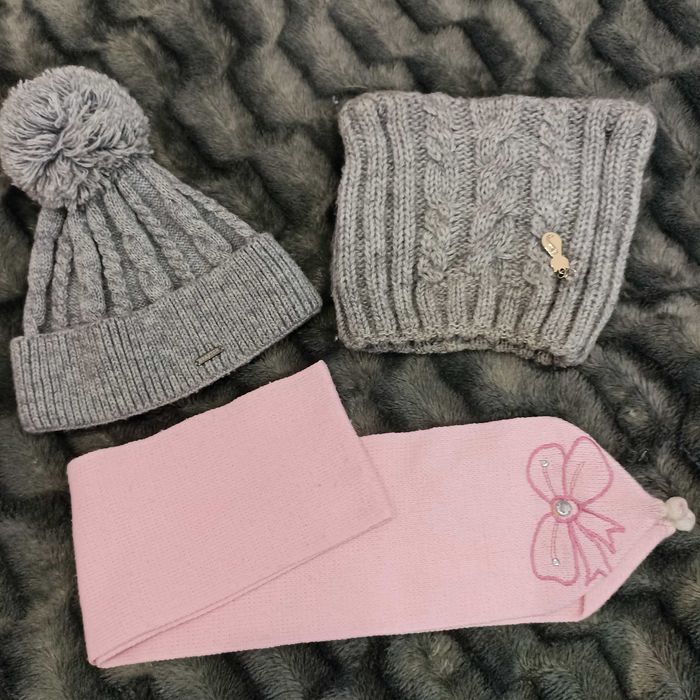 Шапки, шарф, рукавички, набор для девочки, 3-8 лет.