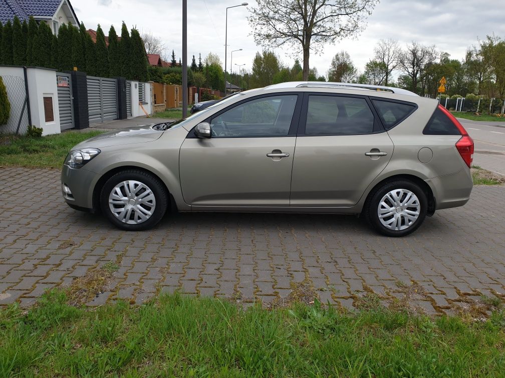 Kia Cee'd Salon PL, stan bdb.