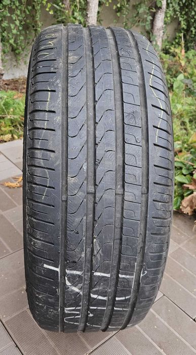 Pirelli Cinturato P7 245/45 R18 100Y
