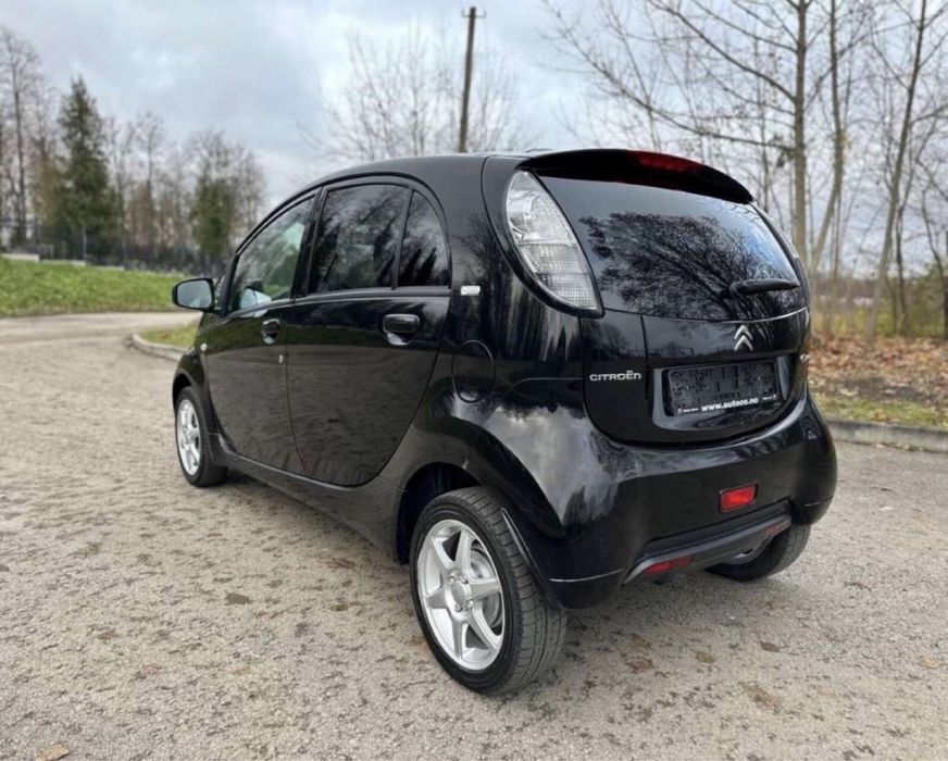 Сітроєн C-Zero Citroen електромобіль