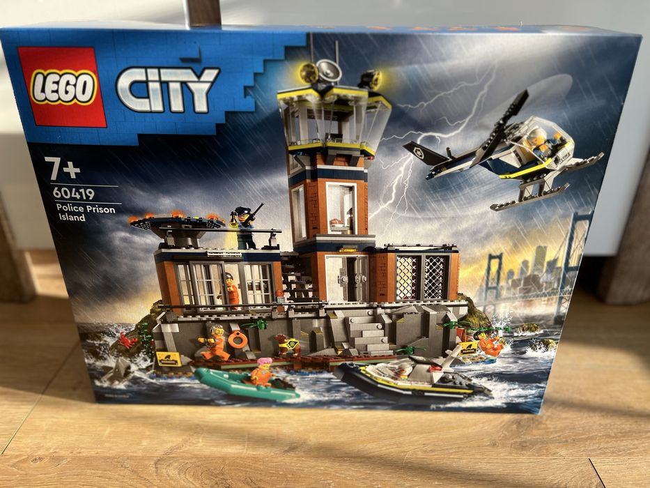 Lego City Policja z wiezięnnej wyspy 60419