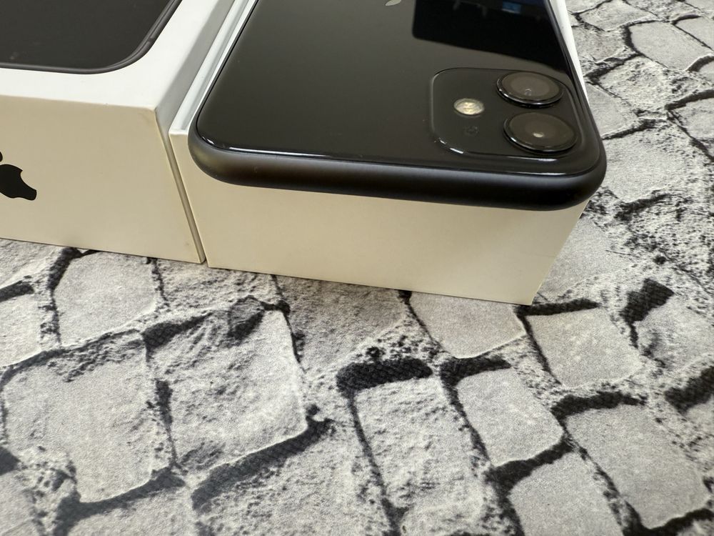 Iphone 11 128gb neverlock Black Global 230$
