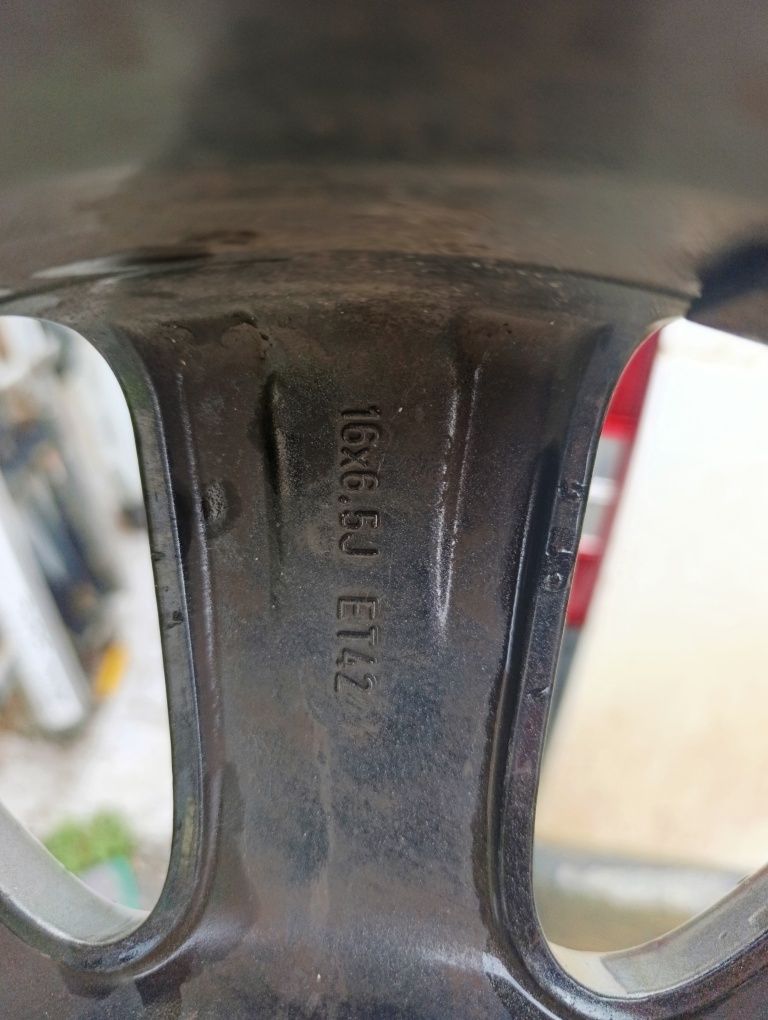 Koła z oponami letnimi Suzuki Swift 4*100  16/205/50
