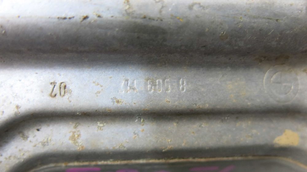 BMW E90 2.0d N47 osłona termiczna kolektora