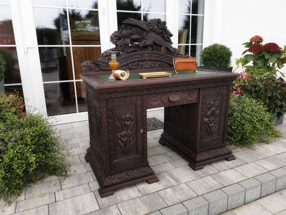 Neorenesansowe biurko  antyk 830/2025