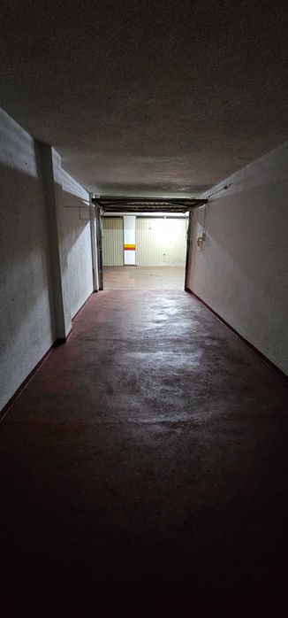 Garagem em Massamá