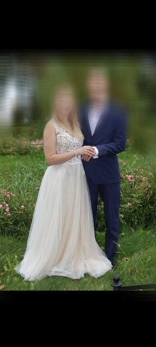 Suknia ślubna, rozmiar 42-44. Możliwość przymiarki.