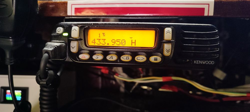 Кеnwood TK-7760 TK-8180 + диплексер. VHF UHF
