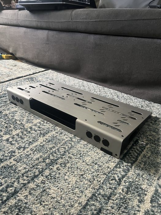 Fender Professional Pedal Board M