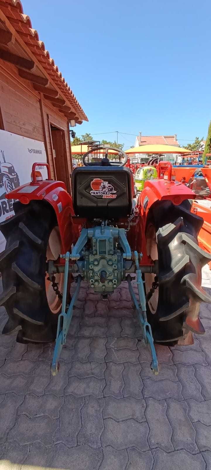 Yanmar     2000B