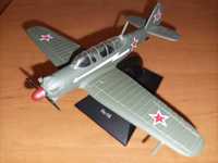 ЯК-18 журнальная модель самолета Деагостини