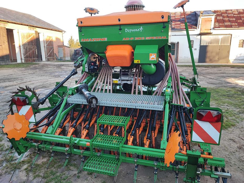 Amazone Zestaw uprawowo siewny AD-P 303 Siewnik D9 Rotec Talerzowy