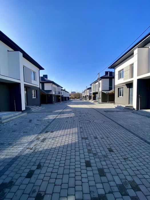 Продаж котедж спарка Зубра ( Сихів ) дуплекс