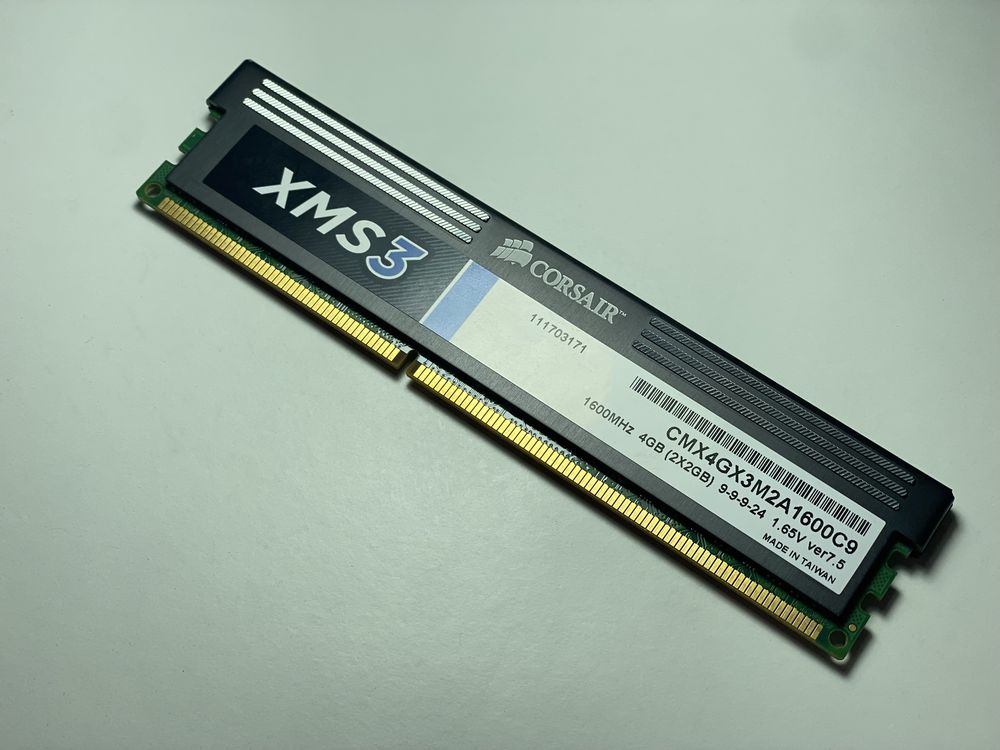 Pamięć RAM corsair XMS3 8GB DDR3 4szt.