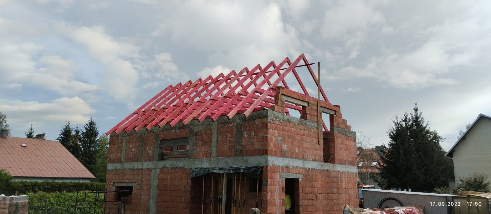 Dekarstwo, naprawa i budowanie dachów.
