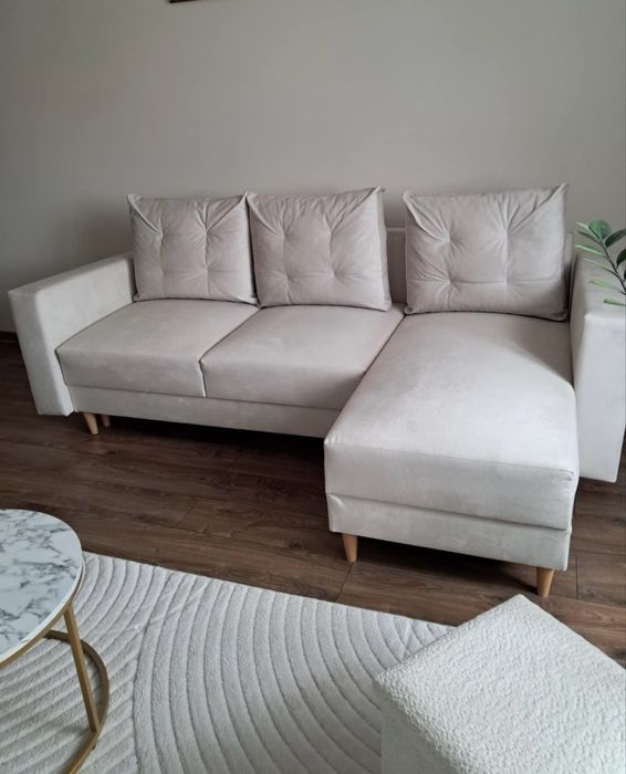 Naroznik bezowy z funkcją spania