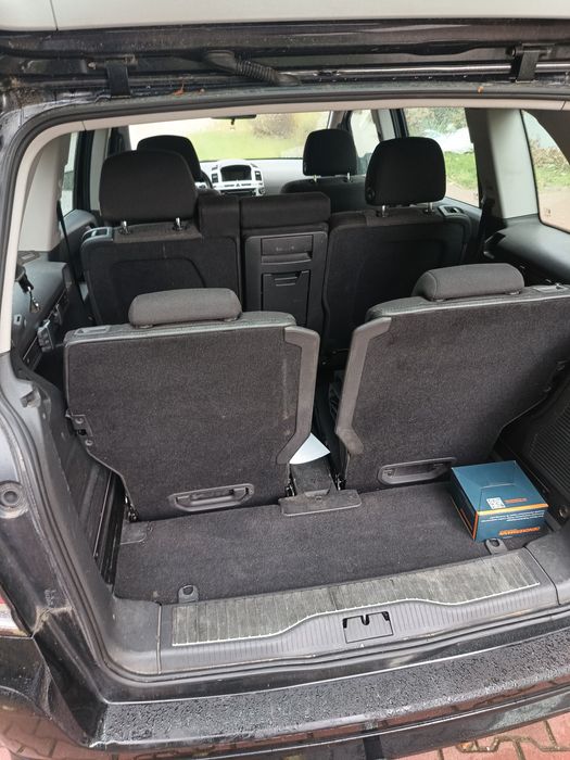 Opel Zafira 2,0 Turbo benzyna OPC Line 200KM