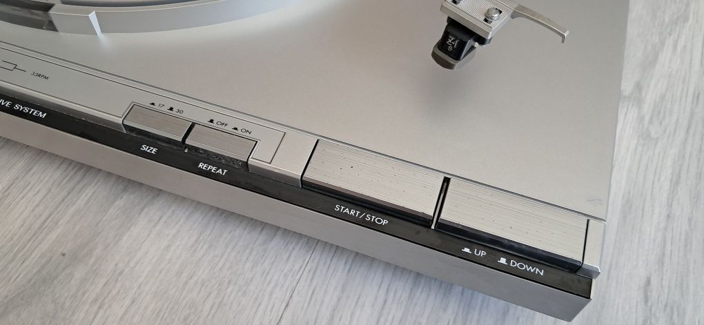 Gramofon jvc l-f41