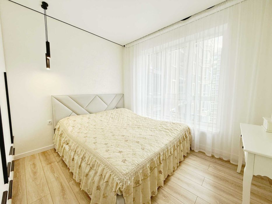 Трикімнатна квартира з якісним ремонтом у ЖК Гранд Бурже