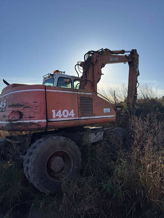 Atlas 1404  Chłodzona powietrzem , skarpowka hydrauliczna , stan dobry
