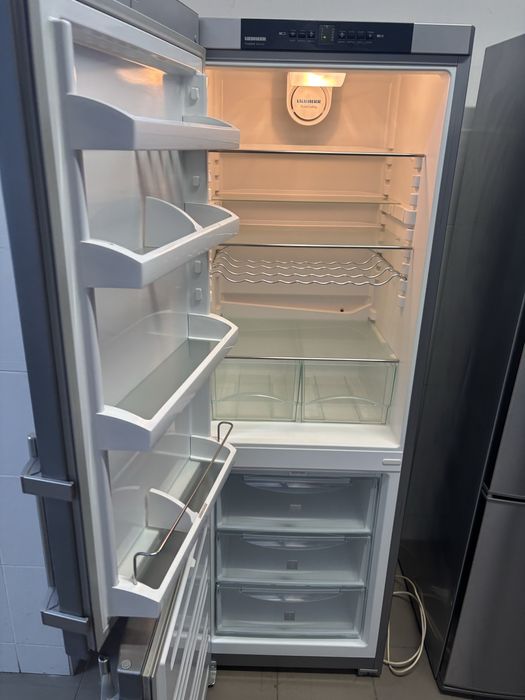 Холодильник Liebherr CNPsl3503