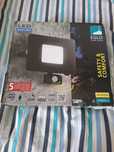 Vendo projector led novo outdoor sensor por 15 euros mais portes