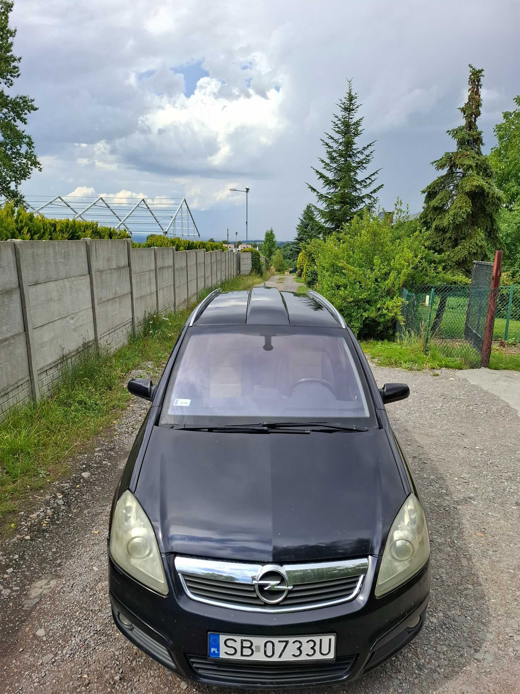 Opel Zafira B 2006 r.  1.9 ctdi 120 km, 7 osobowy,  Panorama