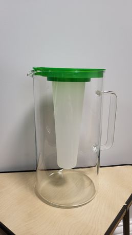 Dzbanek na lemoniadę z pojemnikiem na lód