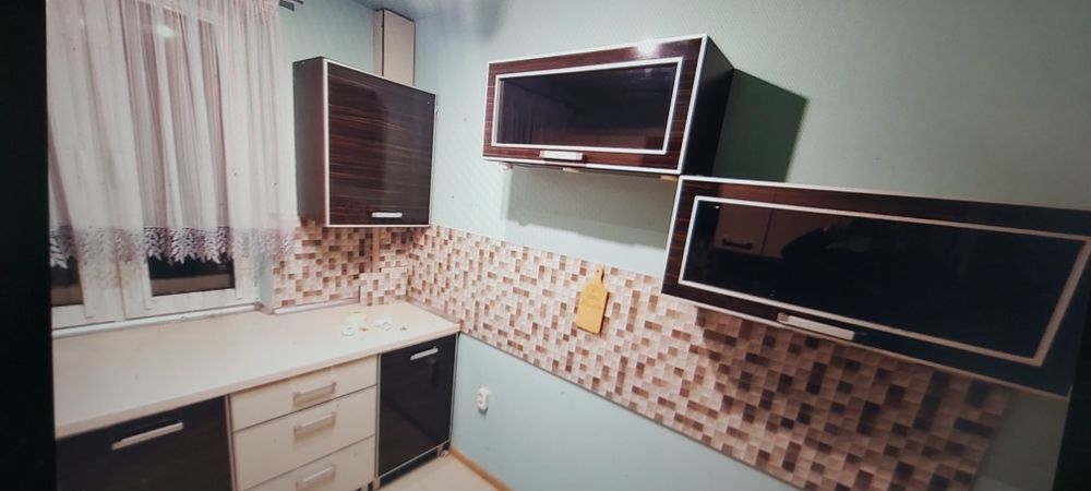 Meble kuchenne brązowo białe