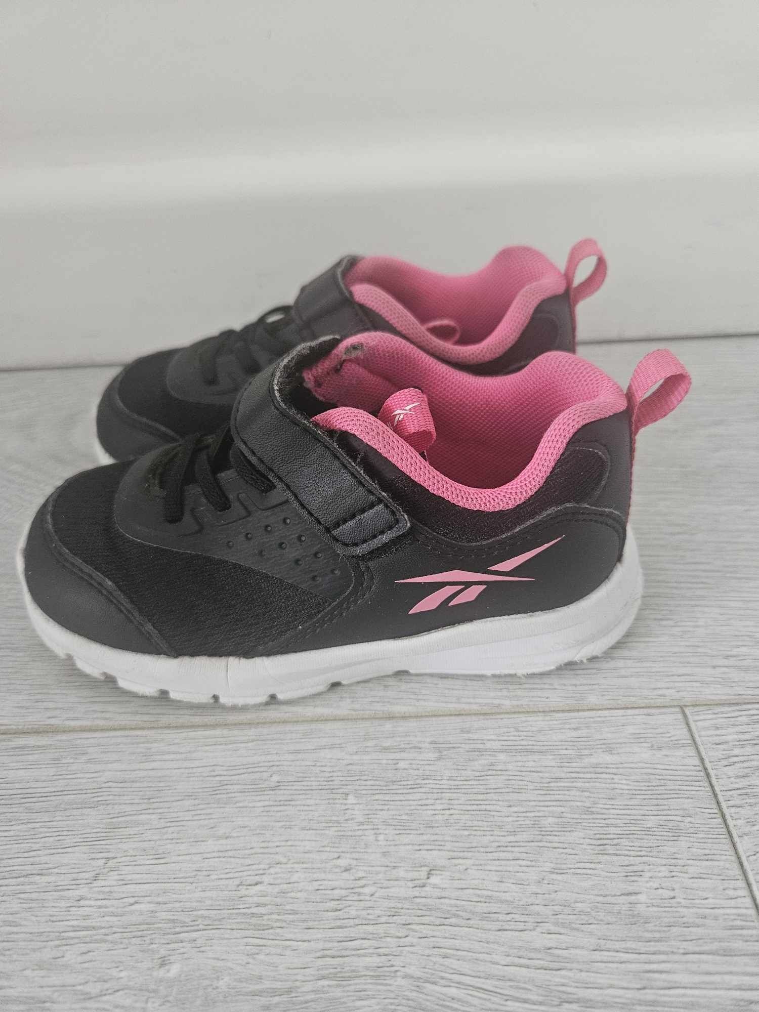 Buty reebok dla dziewczynki rozmiar 23