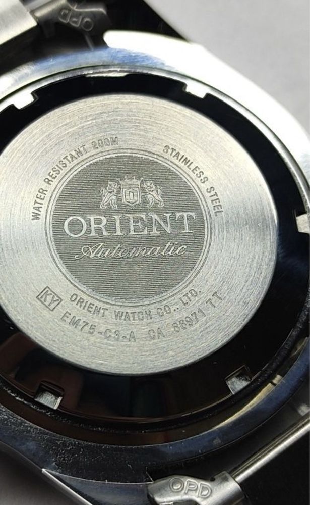 Продам  часы orient mako xl