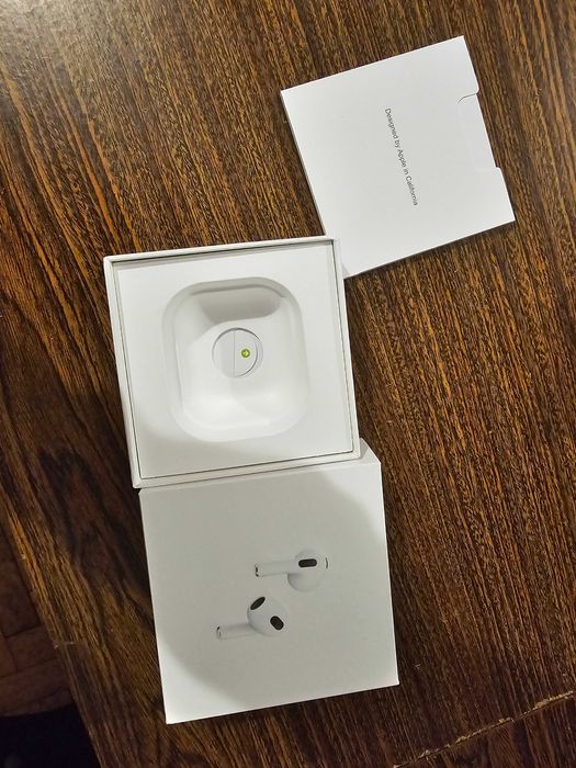 Apple Airpods 3 c/ caixa