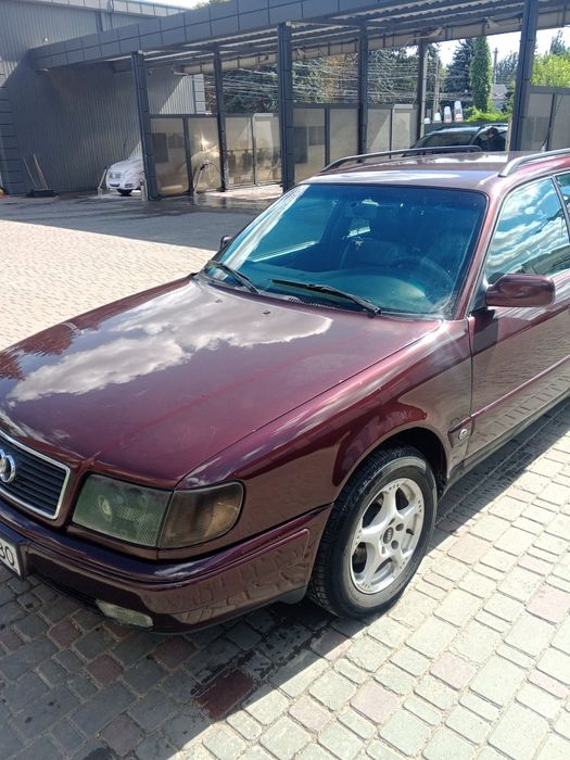Продам Ауді 100 С4