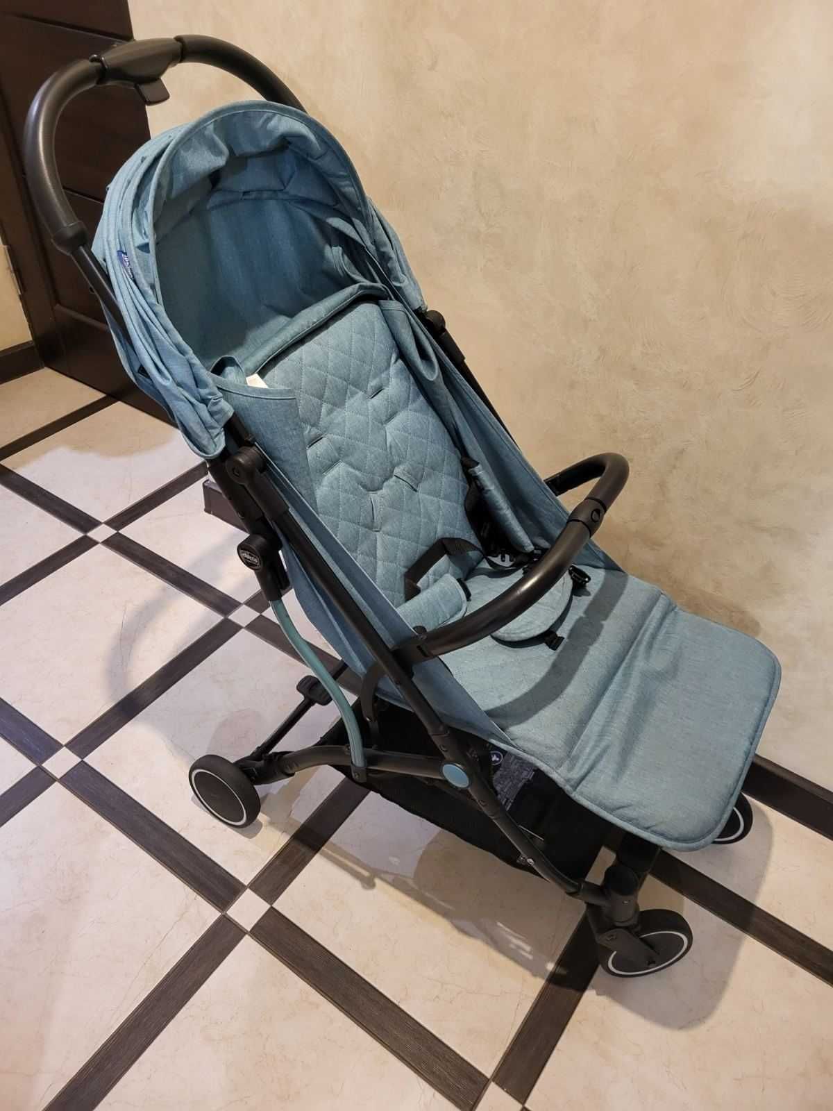 прогулянкова коляска Chicco Trolley me