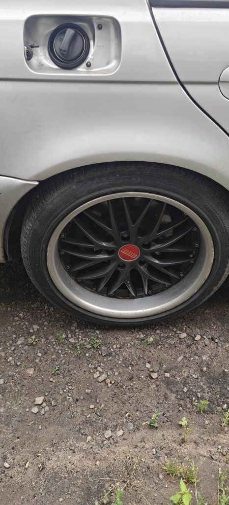 Диски r18 BBS 5/120 різноширокі з резиною