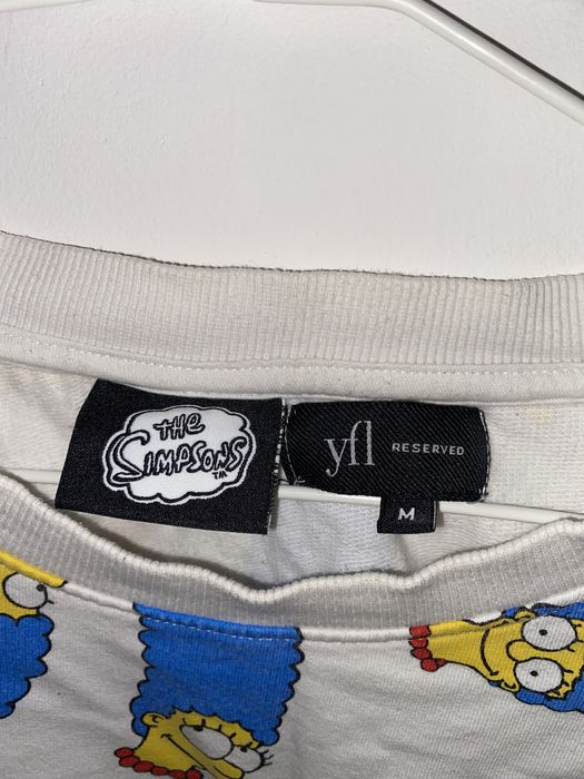 Biała bluza z nadrukiem the simpsons
